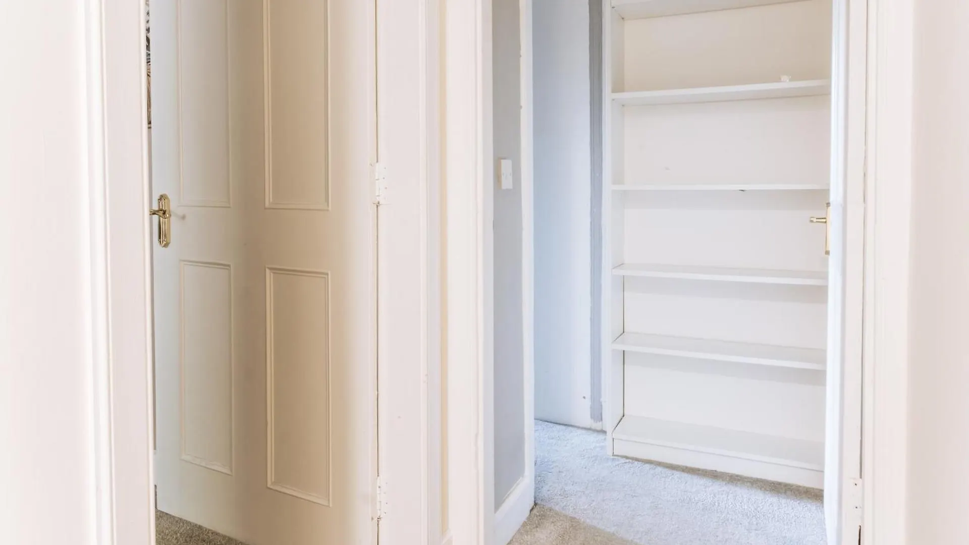 Apartamento Homely 3 Bedroom In The Heart Of Central Edimburgo Reino Unido