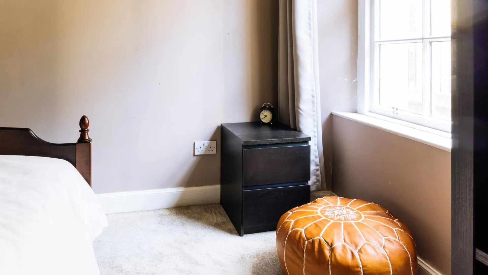 Homely 3 Bedroom In The Heart Of Central Edimburgo Apartamento